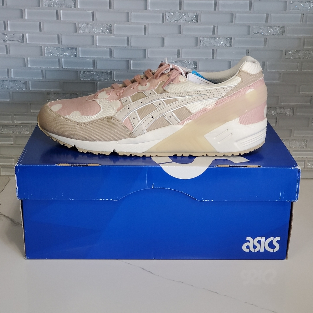 Asics Gel Site Women's Athletic Running Shoe's